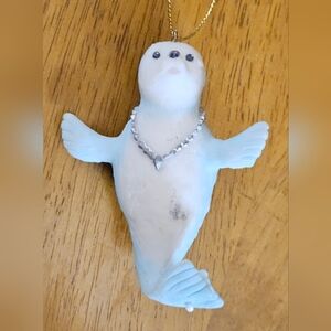 Vintage O'Well Christmas Tree Ornament Holiday Resin 3" Seal W/Necklace